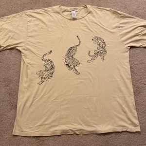 Urban outfitters project, social extra large T-shirt